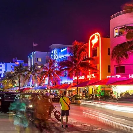 2 Bedroom Apartment 3 Minute Walk To South Beach & Ocean Drive Miami Beach Exterior photo